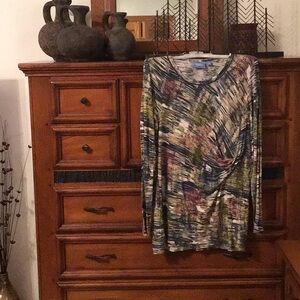 Women’s, size, extra large, new with tags simply Vera, Vera Wang top.